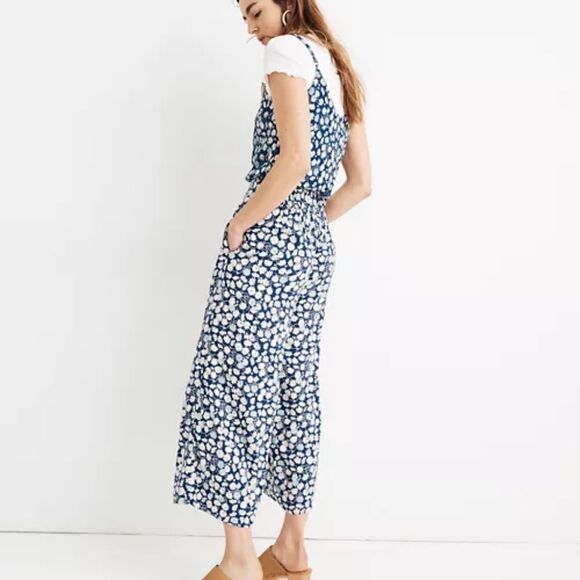 Madewell Huston Pull-On Crop Pants in French Floral - Picture 2 of 9